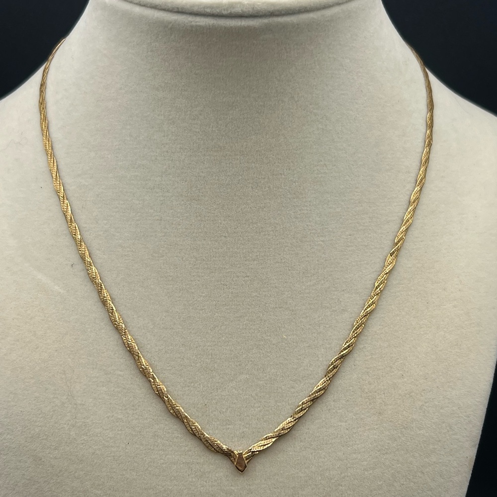 Elegant 14K Gold Herringbone Necklace